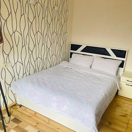 Sunny Guesthouse Kazbegi Esterno foto